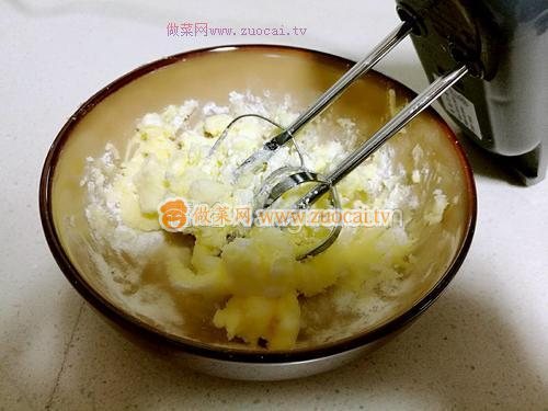 草莓酱夹心编织饼干的做法