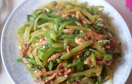 利尿消肿的莴笋炒肉丝怎么做？