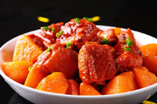 土豆炖排骨