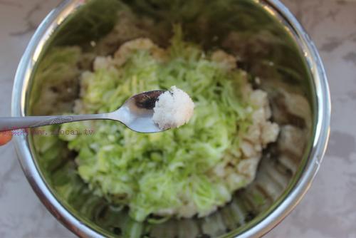 萝卜豆腐丸子的做法