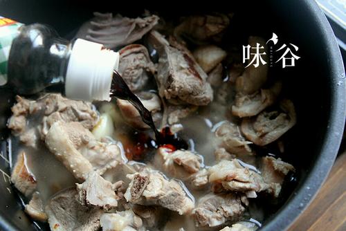 腐竹焖鸭的做法
