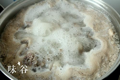 腐竹焖鸭的做法