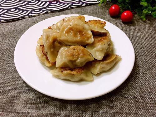 电饭煲煎饺的做法