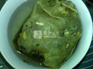 益母草煲鸡蛋的做法步骤：2