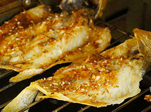 烤黄花鱼的家常做法